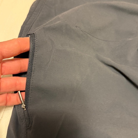 Columbia Capri Pants - Picture 7 of 7